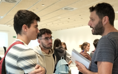 Presentamos la mentoría Urretxindorra en la Feria de voluntariado de Deusto