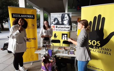 Presentamos Bizilagunak, Urretxindorra y A!Esan en la Feria de voluntariado de la UPV